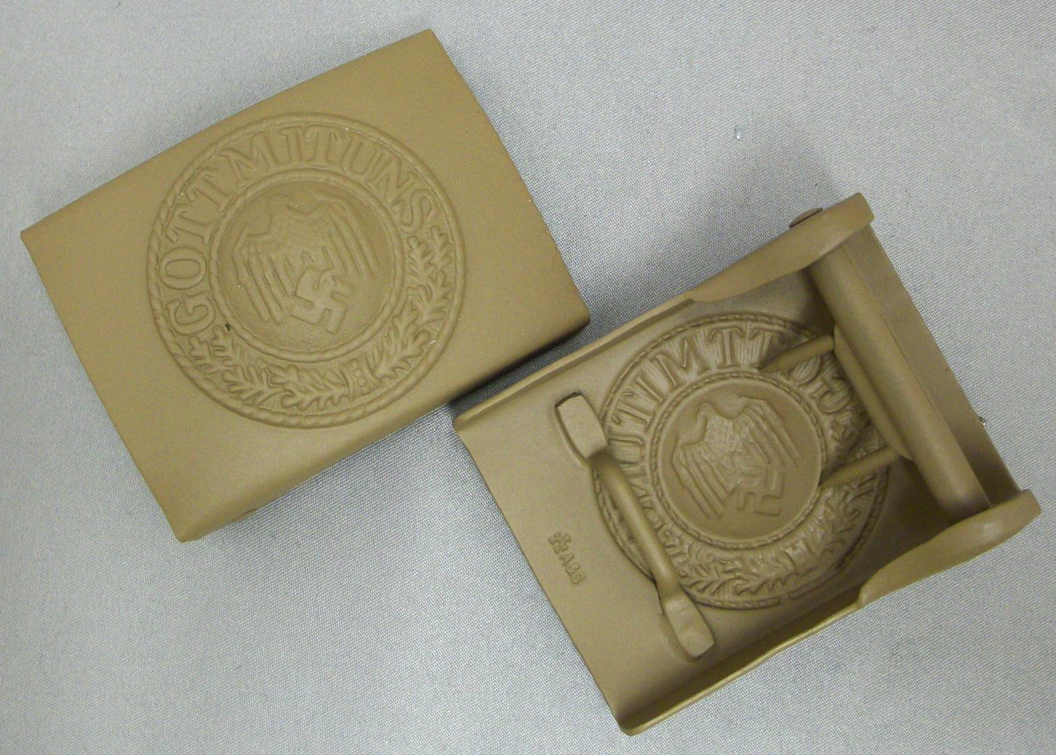 Heer Belt Buckle - Afrika Korps Tan