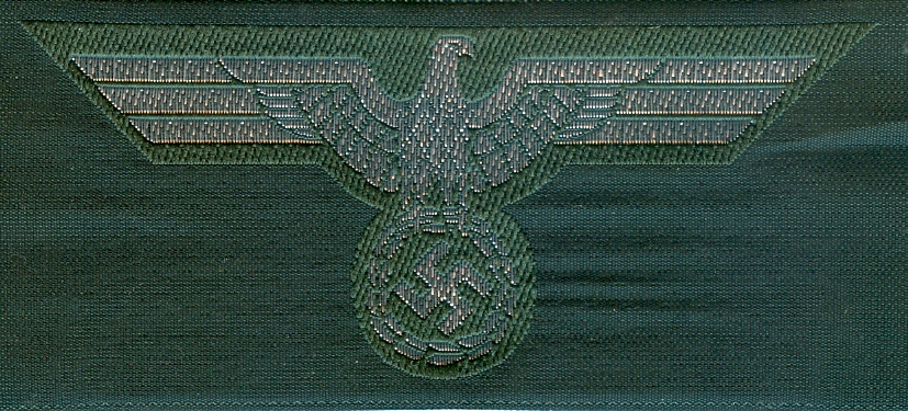 Heer Officer Breast Eagle, Bevo