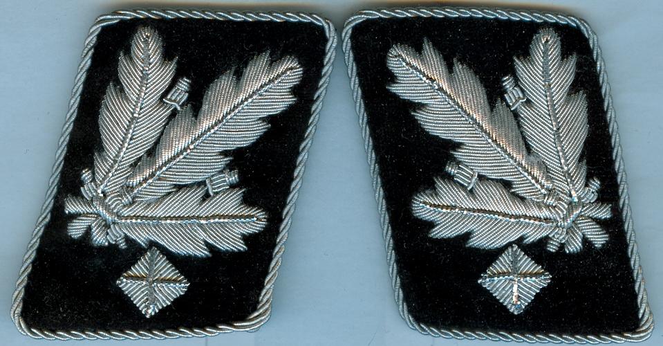 SS Gruppenfuhrer Bullion Collar Tabs